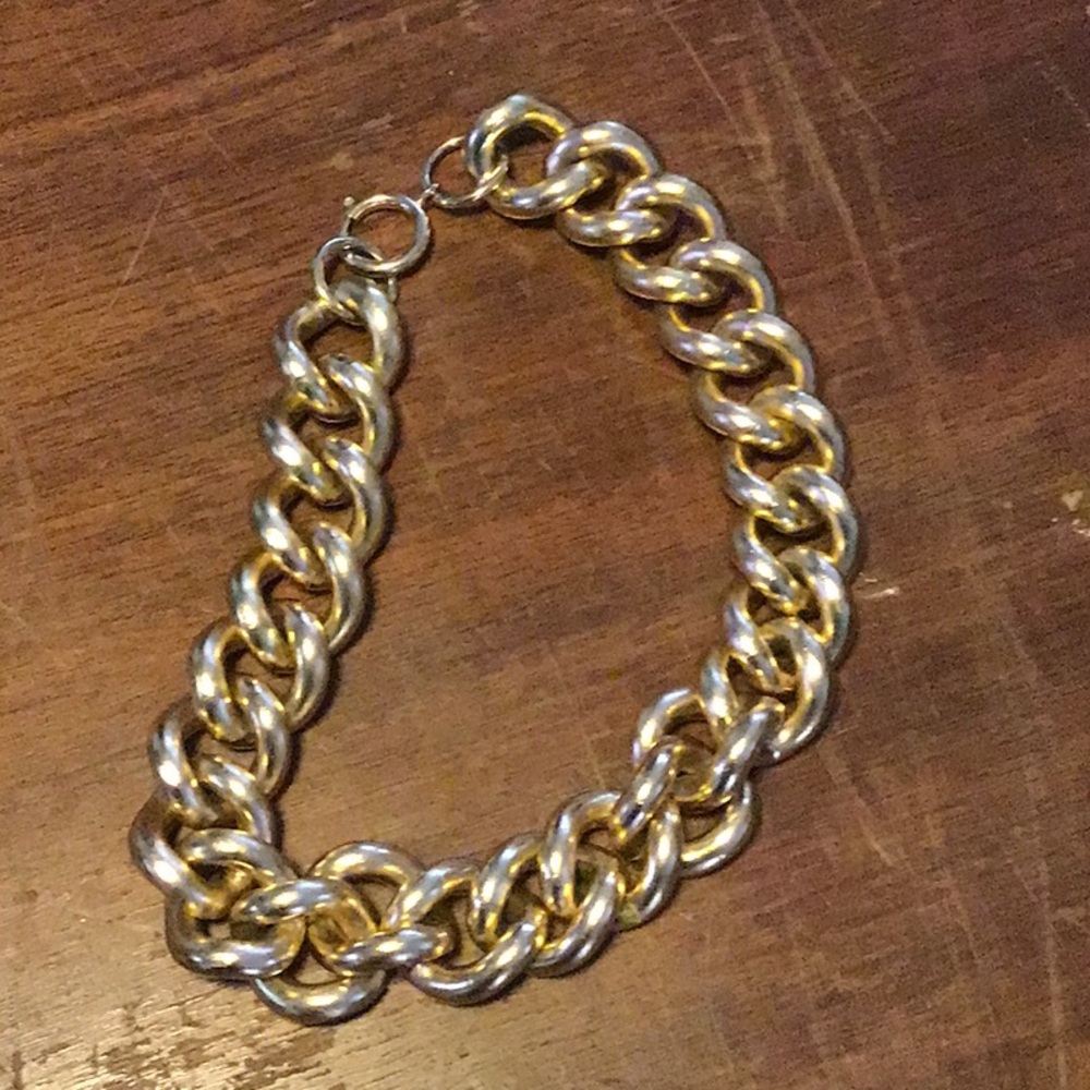 Costume jewelry chunky gold link necklace